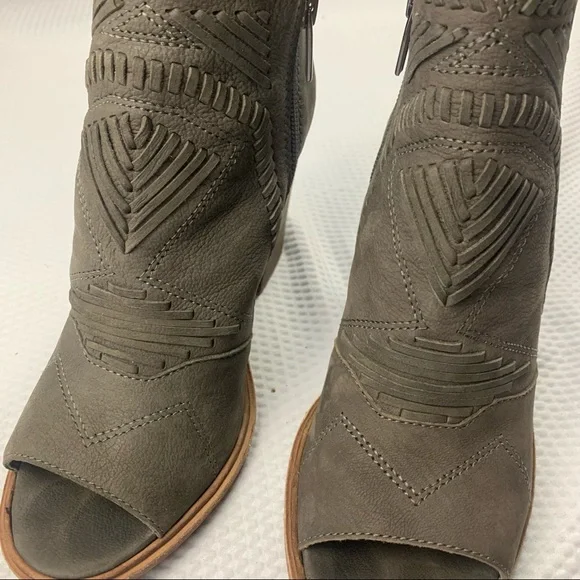 Vince Camuto Karinta heel - Picture 12 of 15